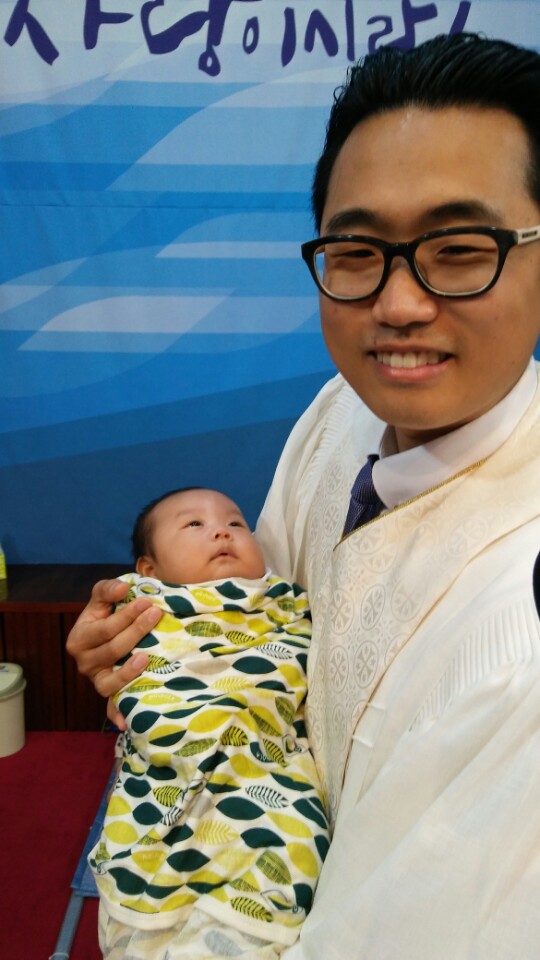 조인영집사 아들 조유준(아들) 헌아식.jpg