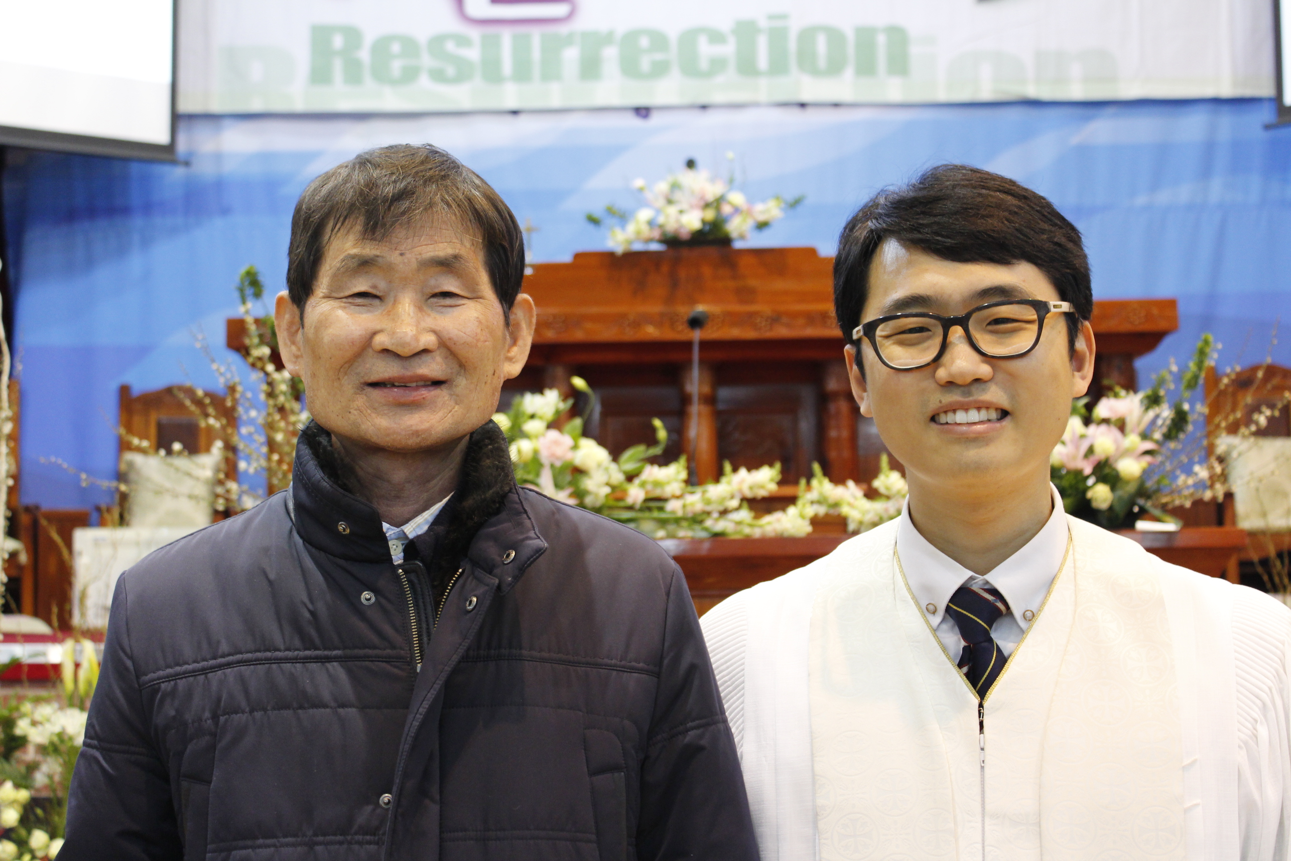 장년 세례식 사진 (9).JPG